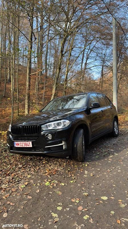 Culoarenegru Utilizat 2016 BMW X5 SUV | 22.600 EUR (Preț bun) - Imagine 1/4