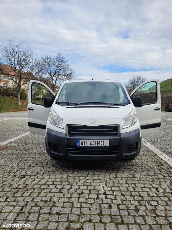 Culoarealb Utilizat 2015 Peugeot Expert Van | 6.500 EUR - Imagine 1/4