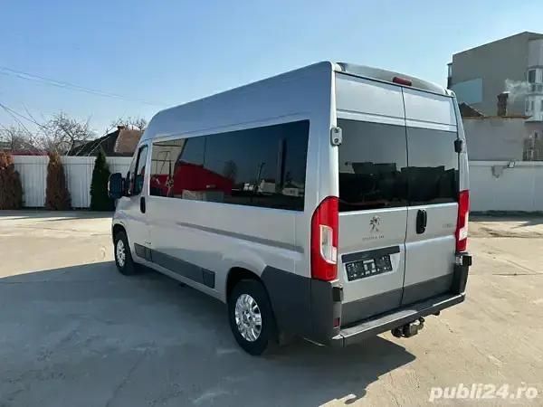 Second-hand Peugeot Boxer 130 CP (95 kW) 2017 Gri Van