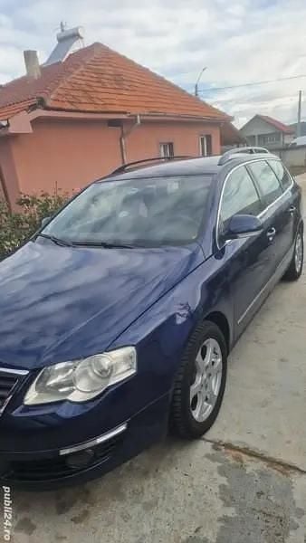 Albastru Utilizat 2006 VW Passat Break | 2.500 EUR (Preț OK) - Imagine 1/4