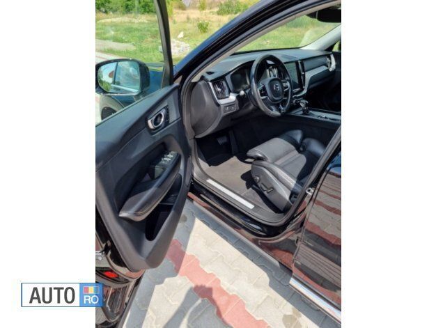 Second-hand Volvo XC60 Inscription 235 CP (172 kW) 2019 Negru SUV