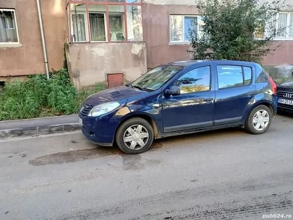Utilizat 2012 Dacia Sandero Hatchback | 3.900 EUR (Scump) - Imagine 1/3