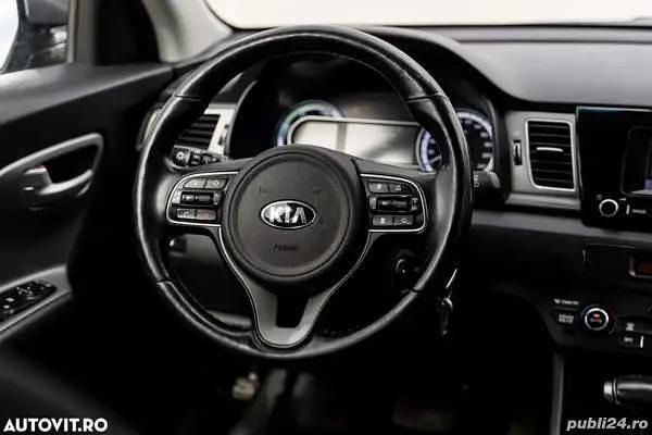 Utilizat 2017 Kia Niro SUV | 13.500 EUR (Puțin scump) - Imagine 1/4