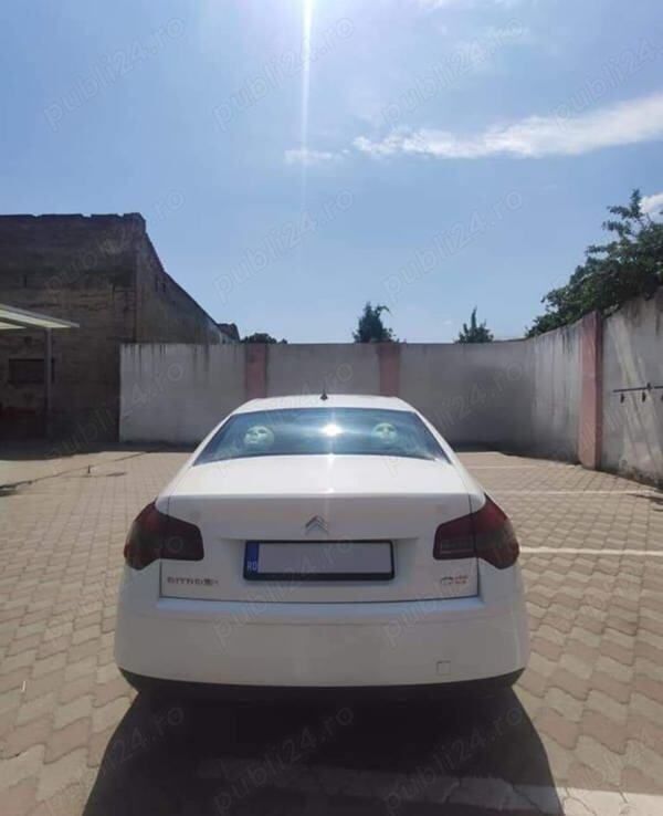 Utilizat 2012 Citroën C5 Berlinǎ | 3.900 EUR (Preț OK) - Imagine 1/4