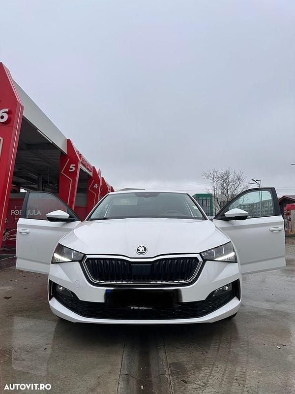 Second-hand Skoda Scala Ambition 95 CP (69 kW) 2021 Culoarealb Hatchback