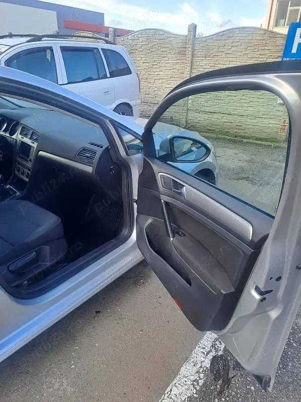 Second-hand VW Golf VII 105 CP (77 kW) 2014 Berlinǎ