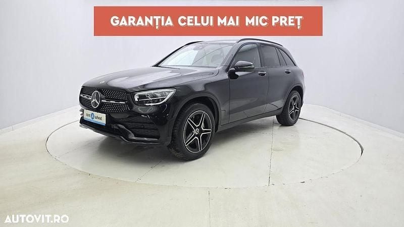 Negru Utilizat 2022 Mercedes GLC200 SUV | 44.450 EUR (Preț bun) - Imagine 1/4