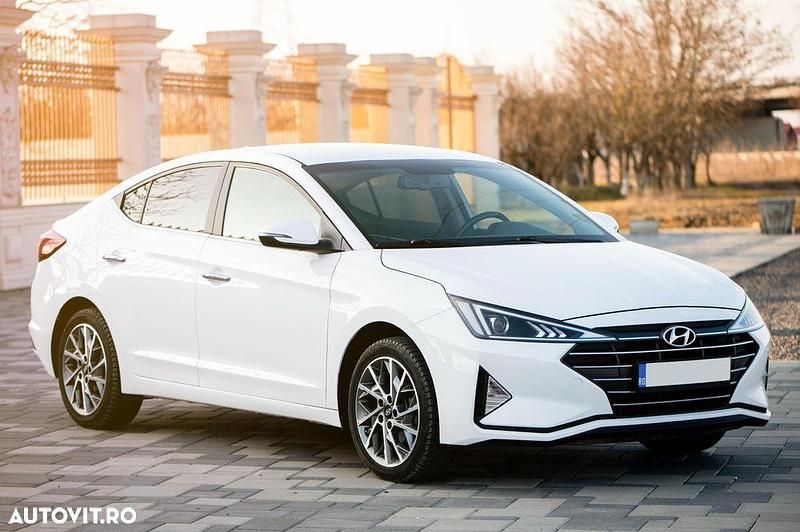 Culoarealb Utilizat 2019 Hyundai Elantra Berlinǎ | 14.399 EUR (Preț OK) - Imagine 1/4