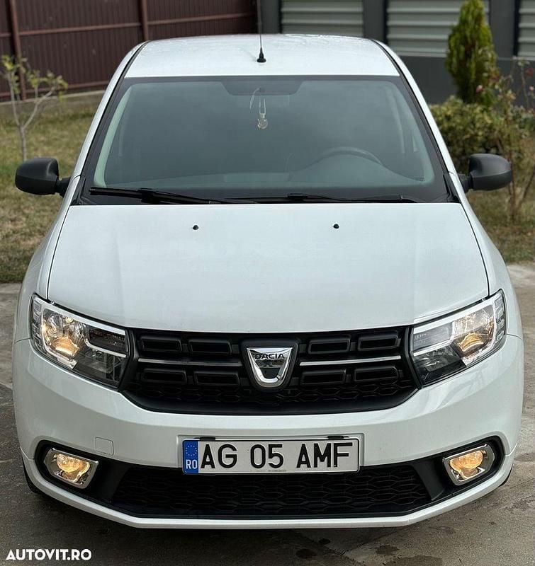 Culoarealb Utilizat 2017 Dacia Logan Prestige Berlinǎ | 5.800 EUR (Preț OK) - Imagine 1/4
