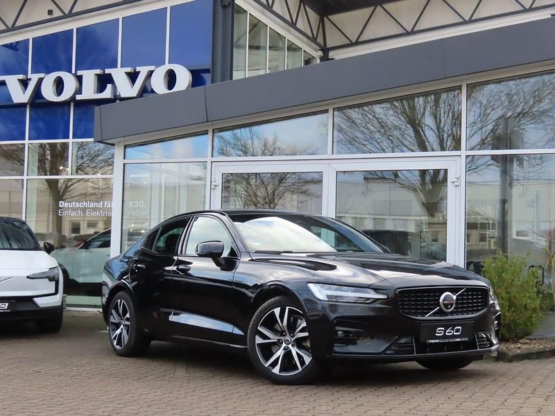 Utilizat 2023 Volvo S60 Plus Berlinǎ | 41.427 EUR - Imagine 1/1