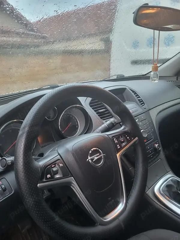 Utilizat 2012 Opel Insignia Berlinǎ | 200 EUR - Imagine 1/4