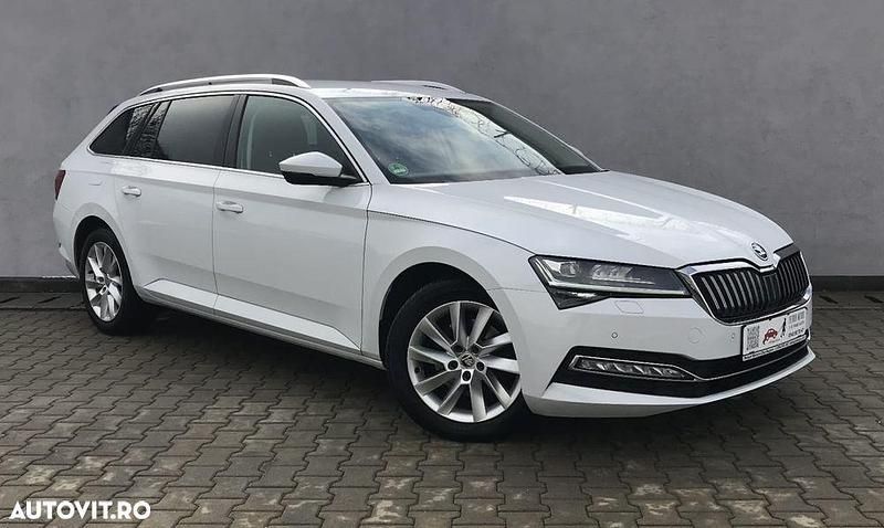 Second-hand Skoda Superb Style 200 CP (147 kW) 2022 Culoarealb Break