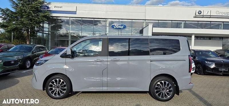 Second-hand Ford Tourneo Custom Titanium X 170 CP (125 kW) 2025 Culoaregri Van