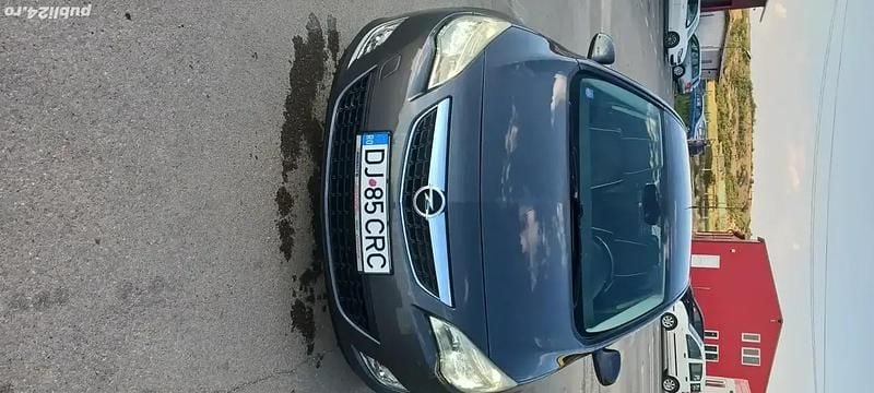 Utilizat 2010 Opel Astra Hatchback | 5.300 EUR - Imagine 1/4