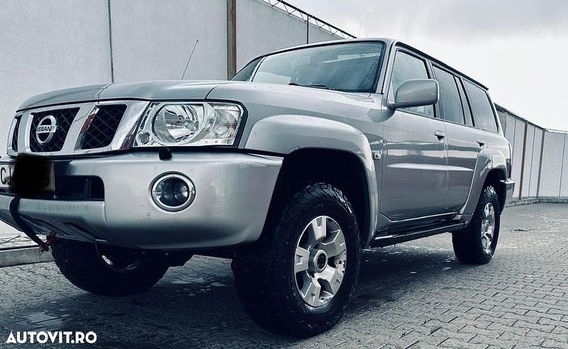 Culoaregri Utilizat 2005 Nissan Patrol SUV | 19.800 EUR - Imagine 1/4
