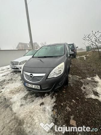 Second-hand 2012 Opel Meriva Monovolum | 2.650 EUR (Super Preț) - Imagine 1/4