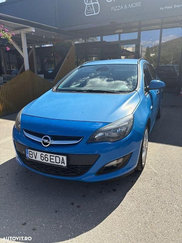 Culoarealbastru Utilizat 2015 Opel Astra Edition Break | 4.500 EUR - Imagine 1/4