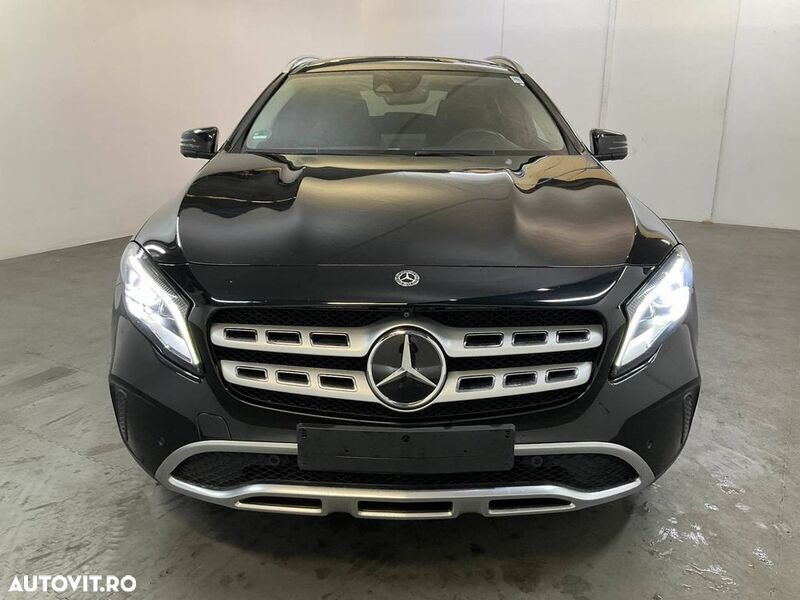 Negru Utilizat 2019 Mercedes GLA180 Urban SUV | 19.100 EUR - Imagine 1/4