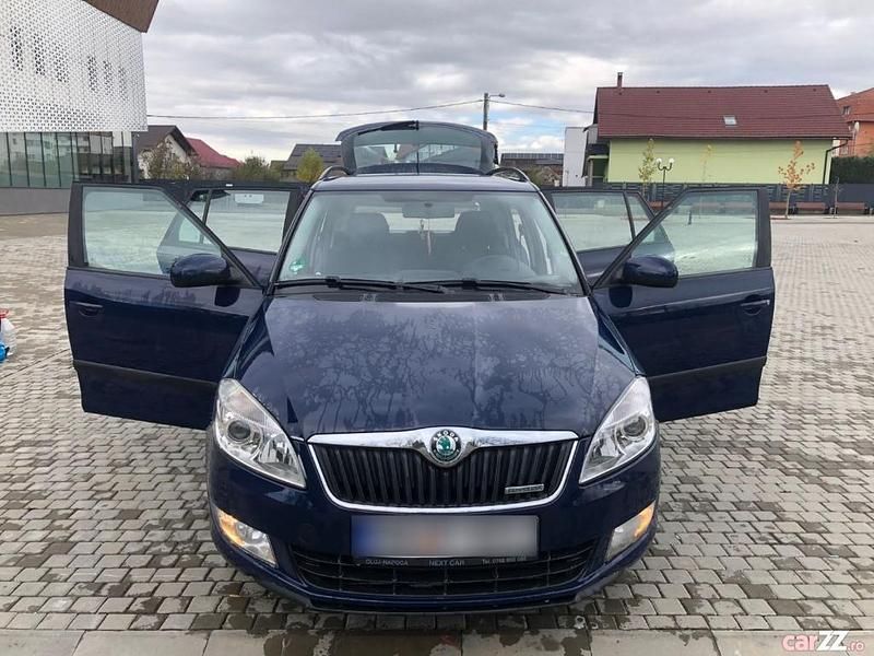 Albastru Utilizat 2012 Skoda Fabia GreenLine Break | 4.500 EUR (Puțin scump) - Imagine 1/4