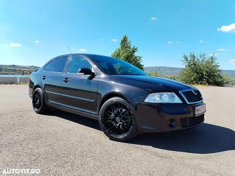 Culoarenegru Utilizat 2006 Skoda Octavia RS Berlinǎ | 4.200 EUR (Preț OK) - Imagine 1/4