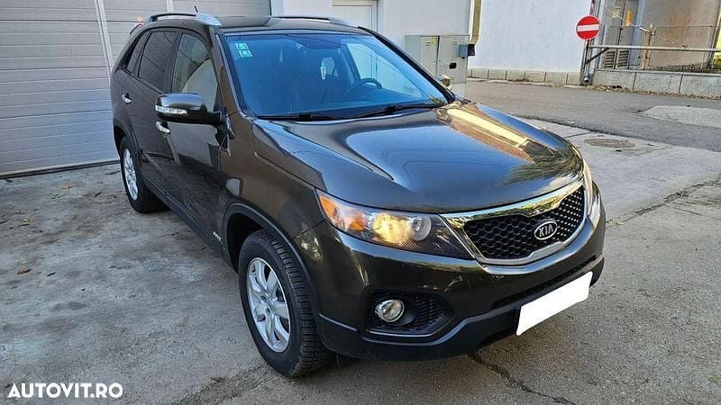 Second-hand Kia Sorento Classic 197 CP (144 kW) 2011 Culoaremaro SUV