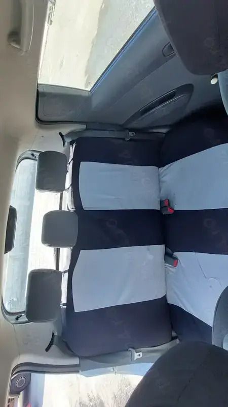 Second-hand Chevrolet Spark 68 CP (50 kW) 2010 Albastru Hatchback