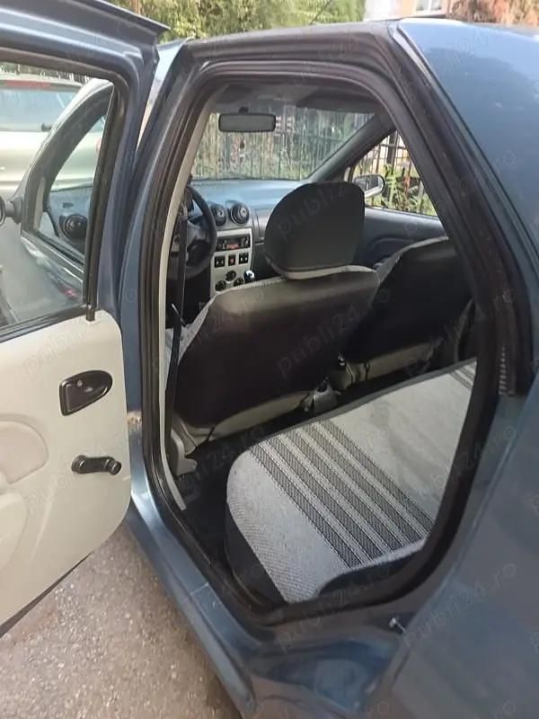 Utilizat 2007 Dacia Logan Berlinǎ | 1.600 EUR (Super Preț) - Imagine 1/4