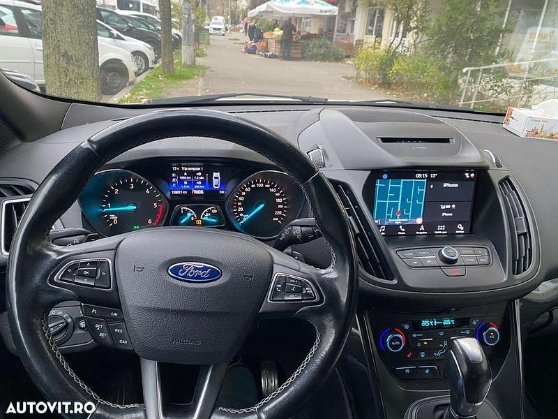 Second-hand Ford Kuga ST-Line 180 CP (132 kW) 2016 Culoarealb SUV