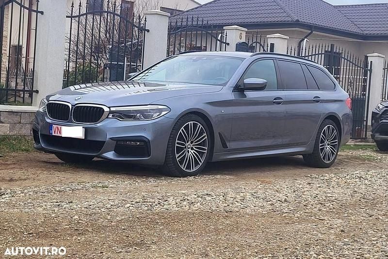 Gri Utilizat 2020 BMW 520 M Sport Break | 19.990 EUR (Super Preț) - Imagine 1/4