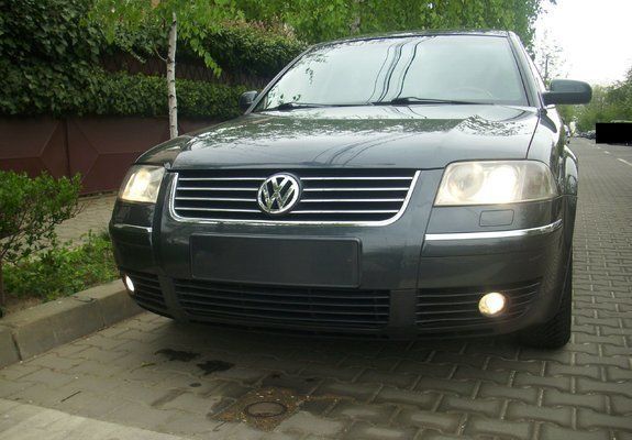 Gri Utilizat 2001 VW Passat Berlinǎ | 2.490 EUR (Puțin scump) - Imagine 1/4