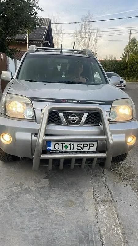 Utilizat 2005 Nissan X-Trail SUV | 3.500 EUR - Imagine 1/4
