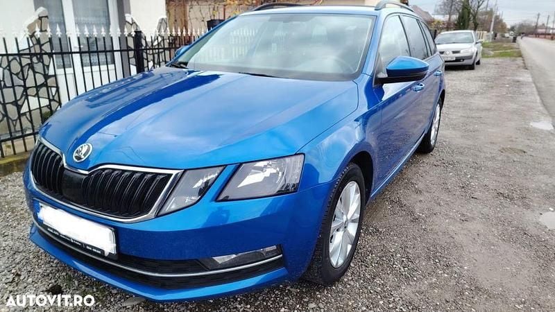 Culoarealbastru Utilizat 2019 Skoda Octavia Style Break | 10.800 EUR (Preț bun) - Imagine 1/4