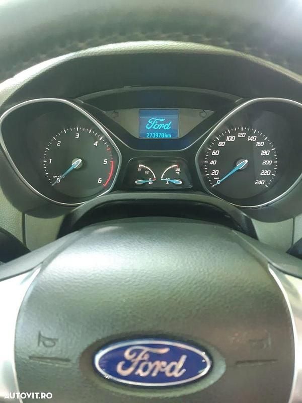Culoaregri Utilizat 2011 Ford Focus Berlinǎ | 2.800 EUR (Preț bun) - Imagine 1/4