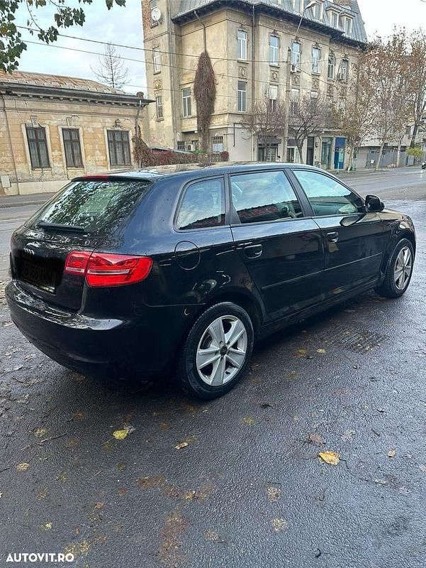 Second-hand Audi A3 90 CP (66 kW) 2010 Culoarenegru Hatchback