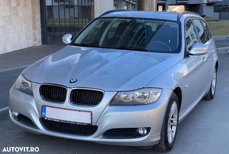 Culoaregri Utilizat 2011 BMW 318 Break | 5.600 EUR (Preț bun) - Imagine 1/4