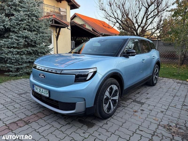 Culoarealbastru Utilizat 2025 Ford Explorer SUV | 27.500 EUR - Imagine 1/4