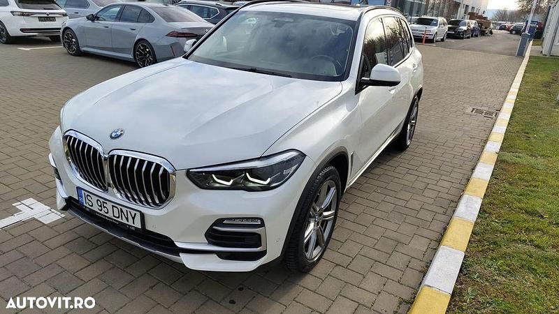 Culoarealb Utilizat 2019 BMW X5 SUV | 41.000 EUR (Preț bun) - Imagine 1/4
