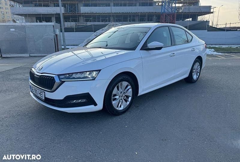 Second-hand Skoda Octavia Ambition 150 CP (110 kW) 2021 Culoarealb Berlinǎ