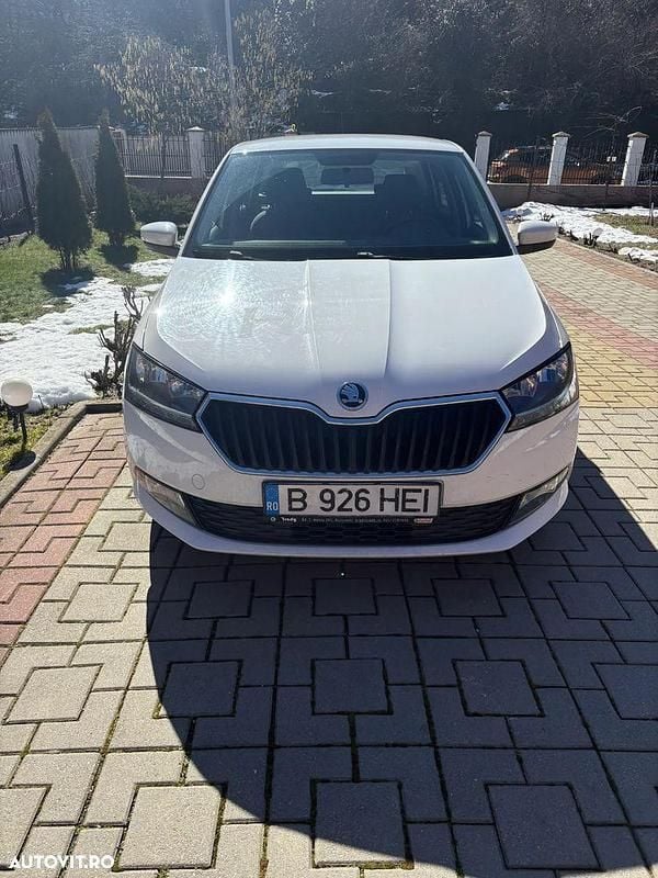 Second-hand Skoda Scala Active 95 CP (69 kW) 2021 Culoarealb Hatchback