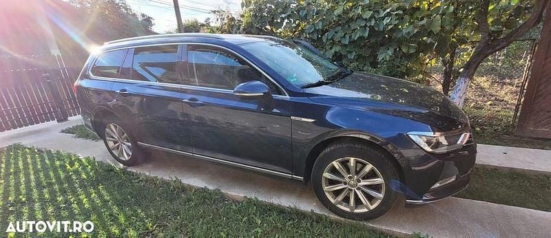 Culoarealbastru Utilizat 2016 VW Passat Comfortline Break | 11.900 EUR (Preț bun) - Imagine 1/4