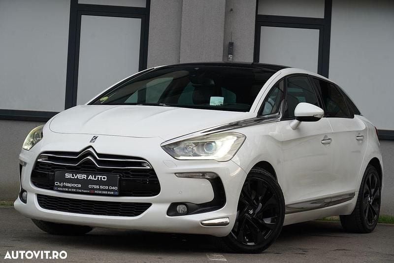 Second-hand Citroën DS5 Chic 163 CP (119 kW) 2013 Culoarealb Hatchback