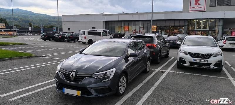 Gri Utilizat 2019 Renault Mégane IV Break | 10.300 EUR (Preț bun) - Imagine 1/4