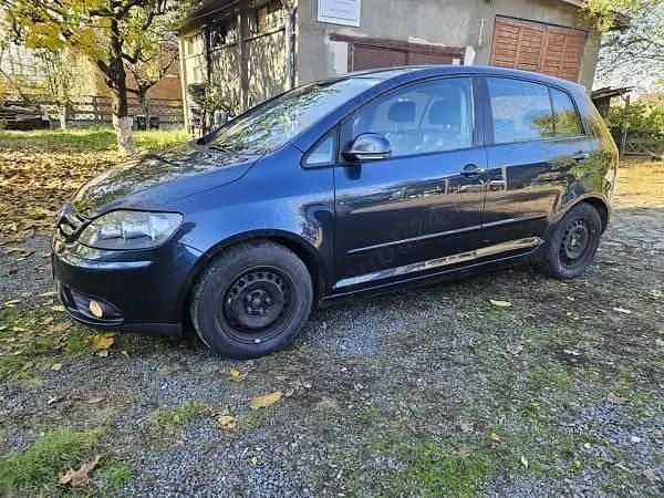 Second-hand VW Golf IV 105 CP (77 kW) 2005 Hatchback