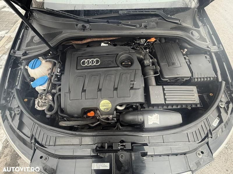 Second-hand Audi A3 Attraction 105 CP (77 kW) 2012 Culoarenegru Hatchback