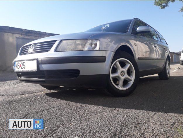 Second-hand VW Passat 125 CP (91 kW) 2000 Albastru Break