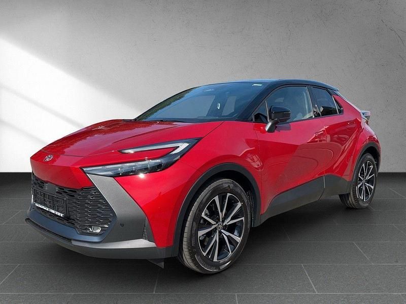 Utilizat 2024 Toyota C-HR Team SUV | 38.246 EUR - Imagine 1/1