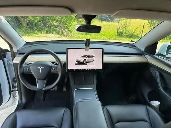 Second-hand Tesla Model Y 289 kW (393 CP) 2022 SUV