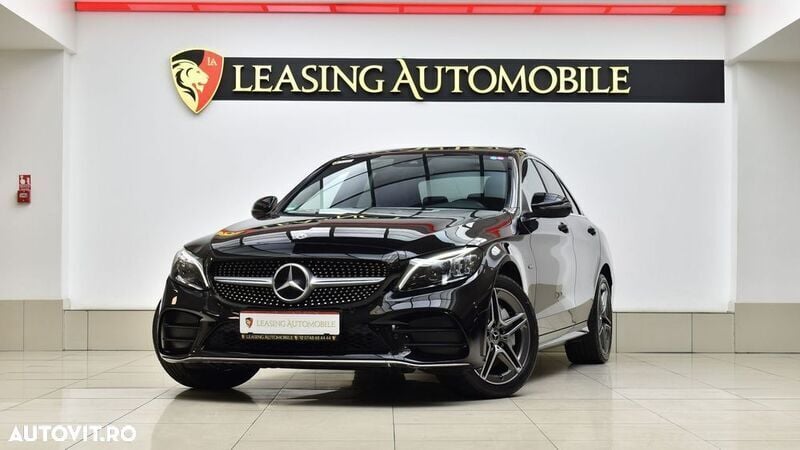 Negru Utilizat 2020 Mercedes C300e AMG line Berlinǎ | 32.118 EUR - Imagine 1/4