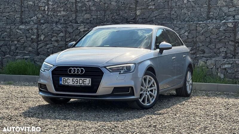 Gri Utilizat 2017 Audi A3 Sportback Design Hatchback | 16.599 EUR (Preț OK) - Imagine 1/4