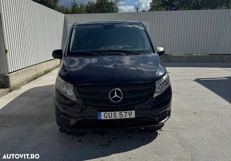 Culoarenegru Utilizat 2015 Mercedes Vito Edition Monovolum | 17.500 EUR (Preț OK) - Imagine 1/4
